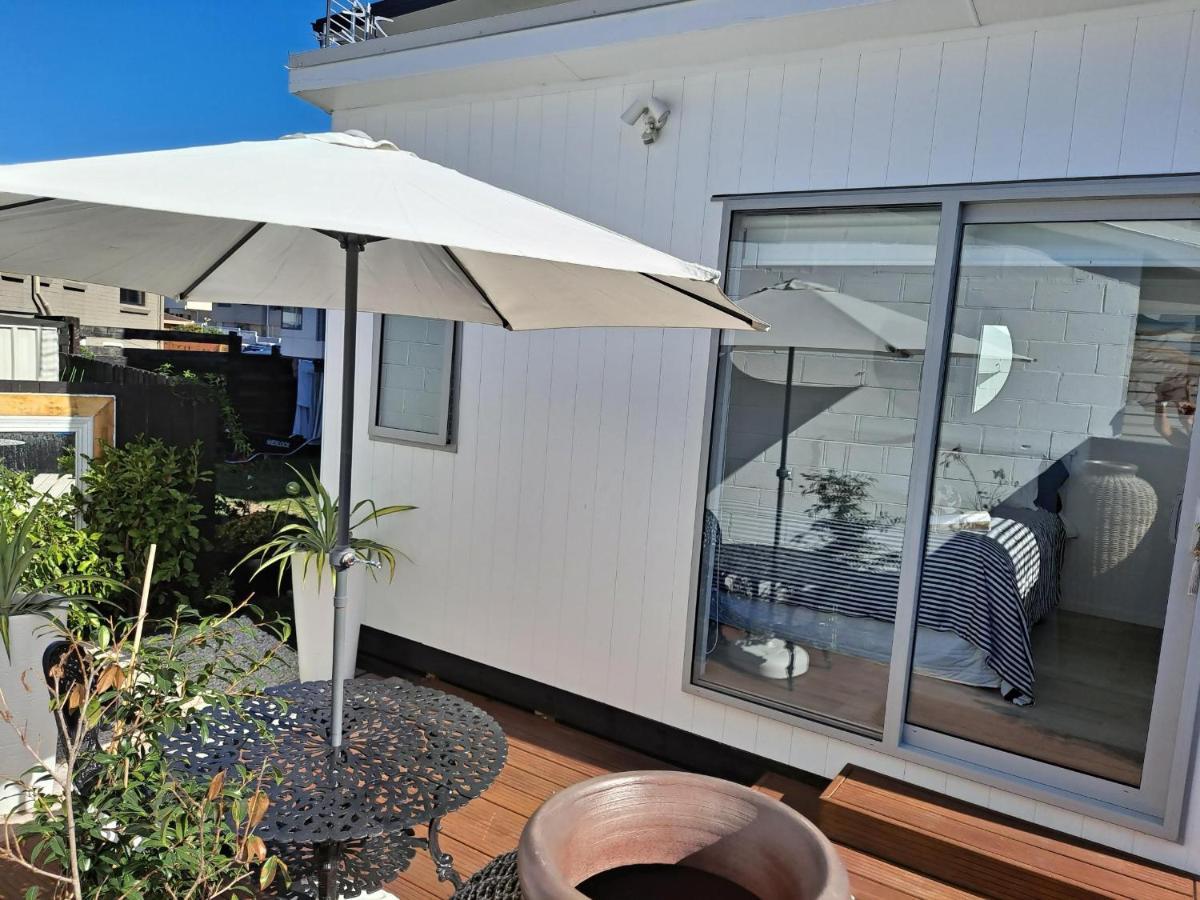 Pod Bach On Tweed Hotel Tauranga Bagian luar foto